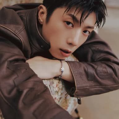 우영 프로필