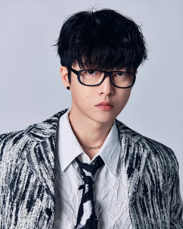 하현우 프로필