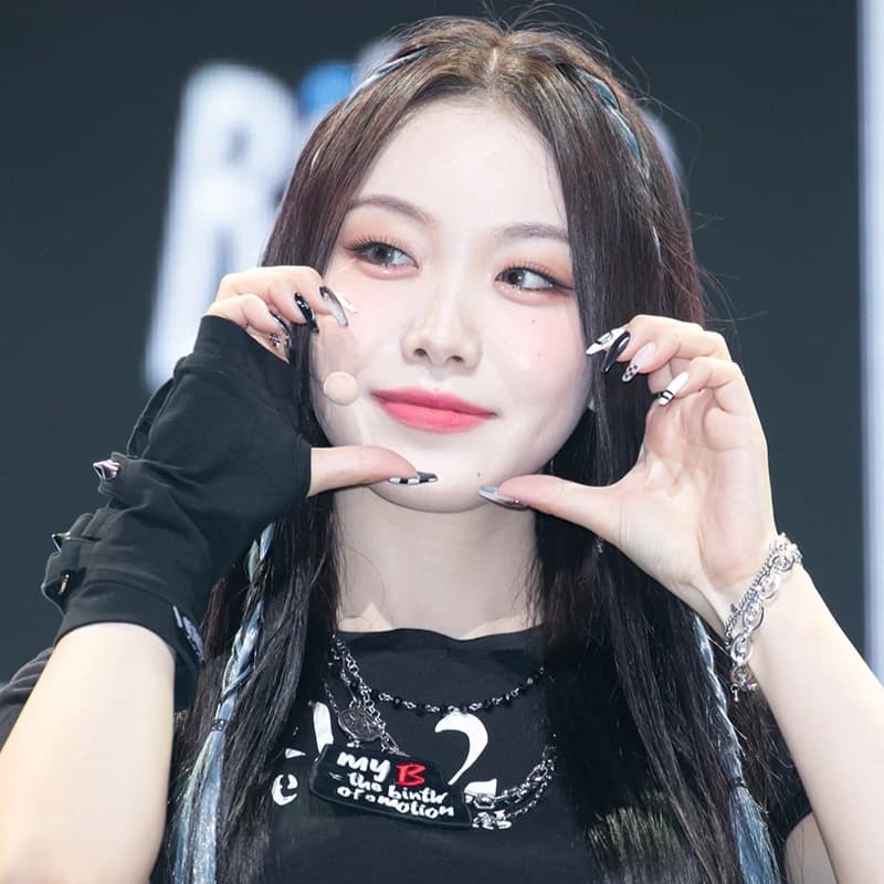 수현 프로필