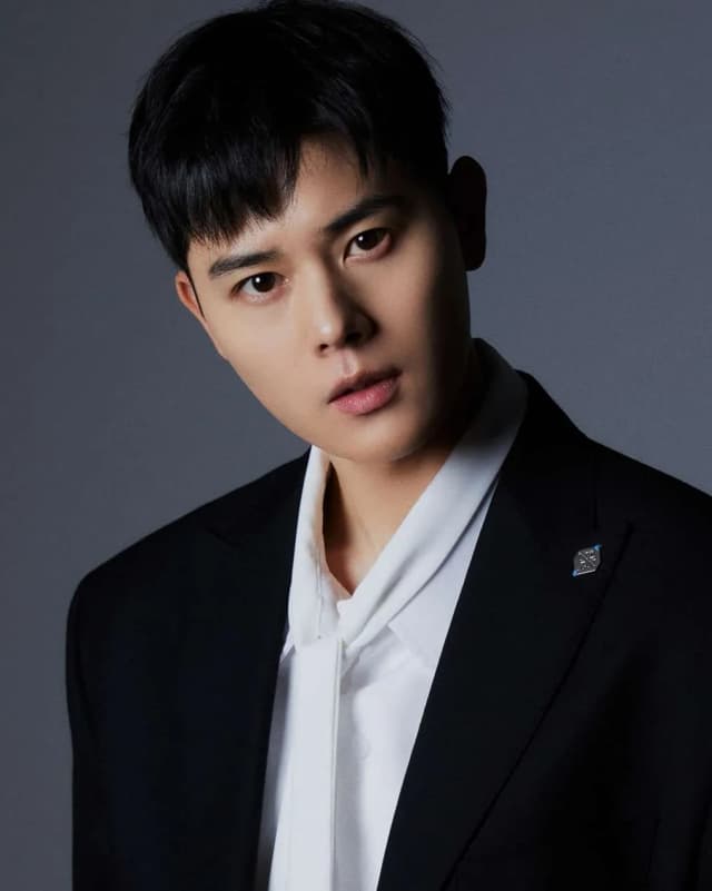 동준 프로필